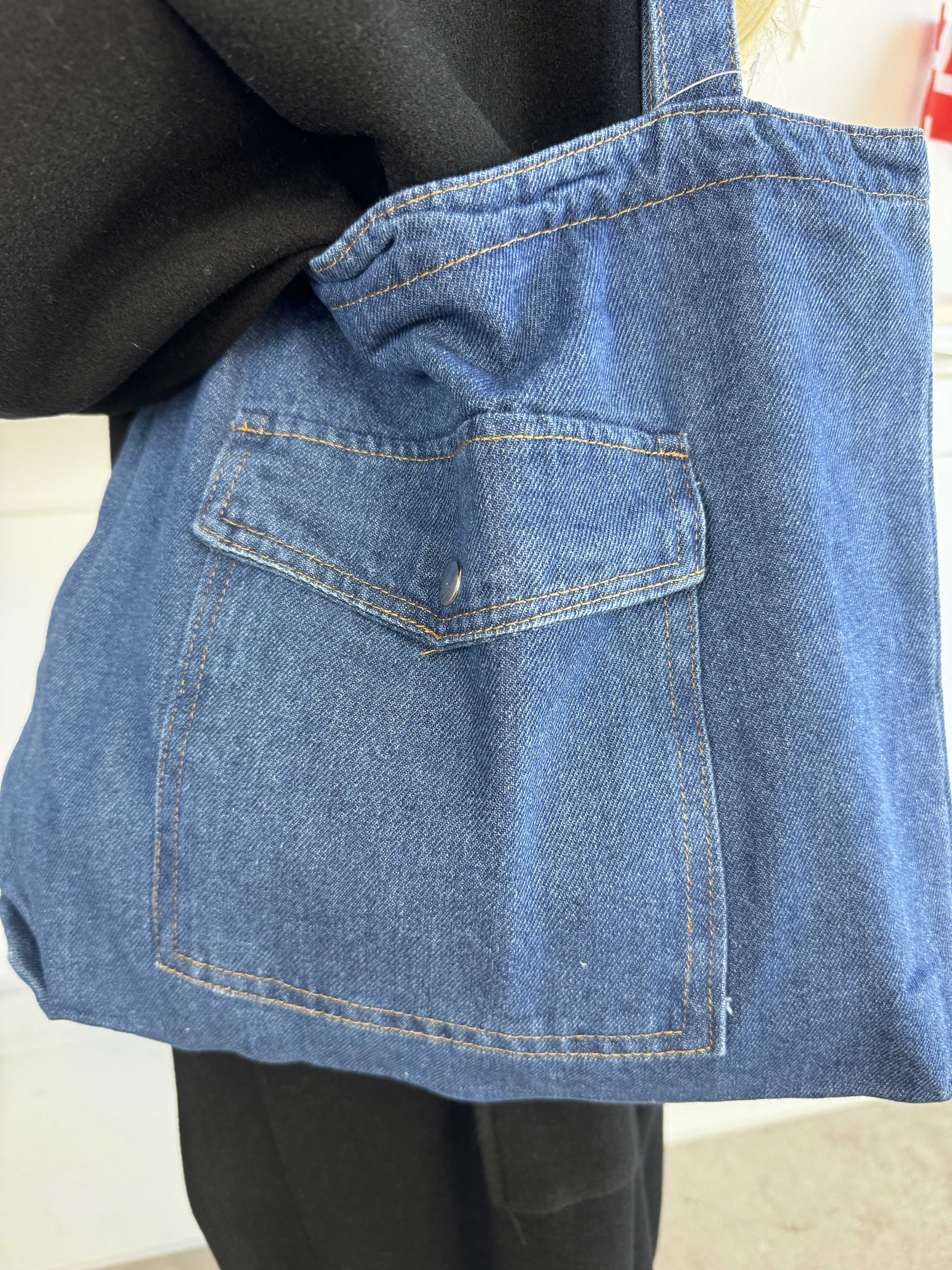 Betti - Denimväska med stor ficka